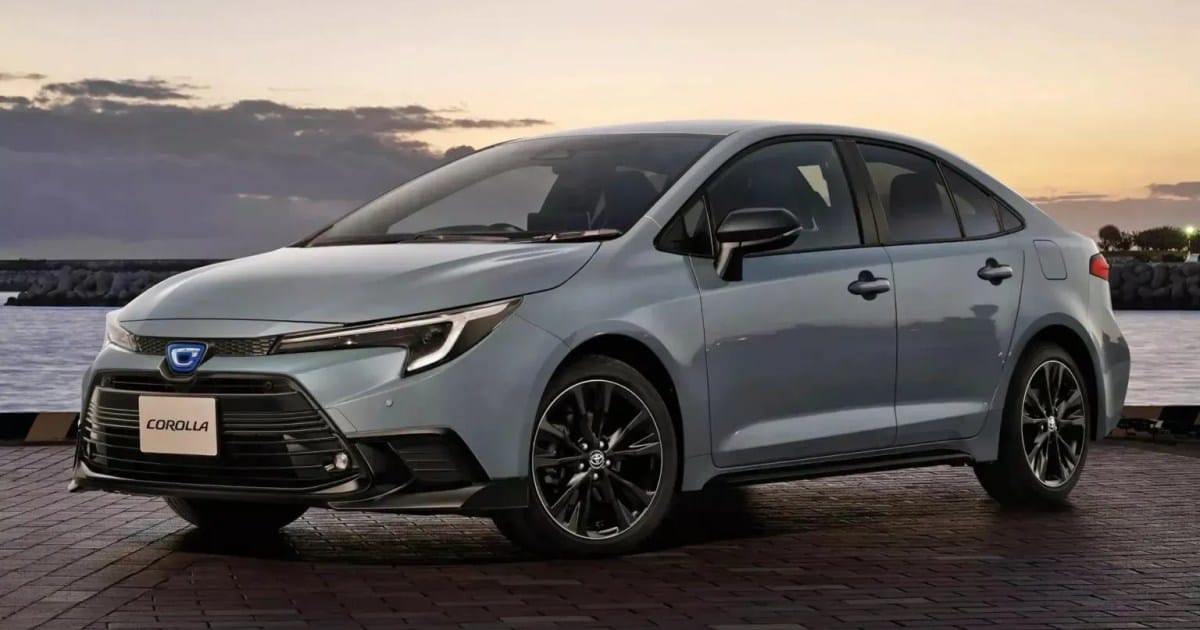 Large Sedan - Toyota Corolla